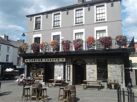 Popular Mullingar Pub | Ancient Ireland Tourism