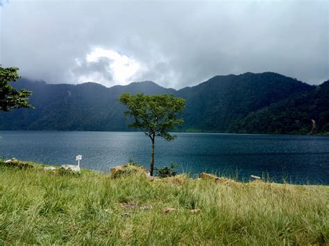 Discover the Captivating Lake Holon of South Cotabato