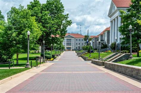Universitas Teknokrat Indonesia (UTI) Jadi Kampus Terbaik di Lampung