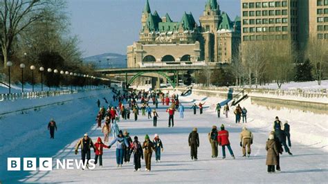 Rideau Canal skating rink still closed amid mild winter - BBC News