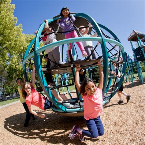 Spinning - INCLUSIVE PLAYGROUNDS