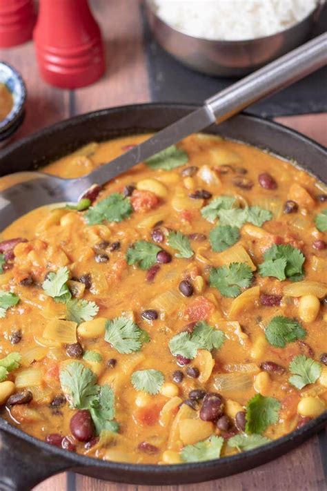 Vegan Mixed Bean Curry - Neils Healthy Meals