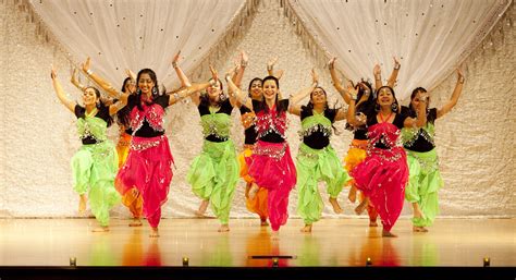 Hindi dance programme - lockqtel