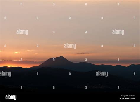 Volcans auvergne hi-res stock photography and images - Alamy