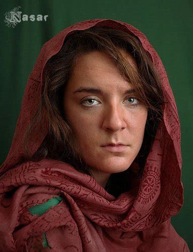 Afghan Girl - Hypnotizing Eyes | Afghan Pashtun Girl 1984, B… | Flickr