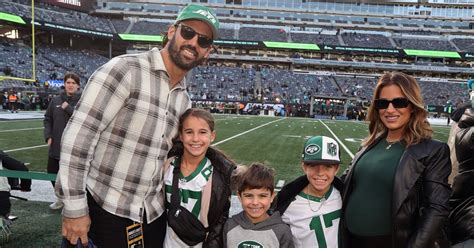 Jessie James Decker, Eric Decker’s Family Photos Over the Years ...