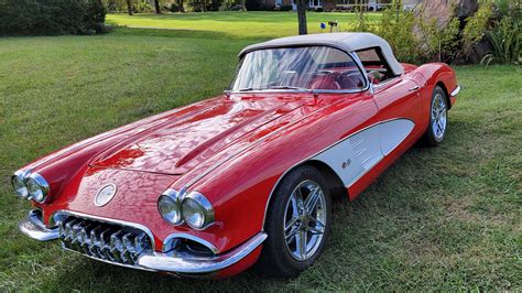 1960 Chevrolet Corvette Convertible for Sale at Auction - Mecum Auctions