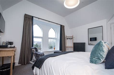 Whisky Hotel - Luxury Raasay Accommodation | Isle of Raasay Distillery