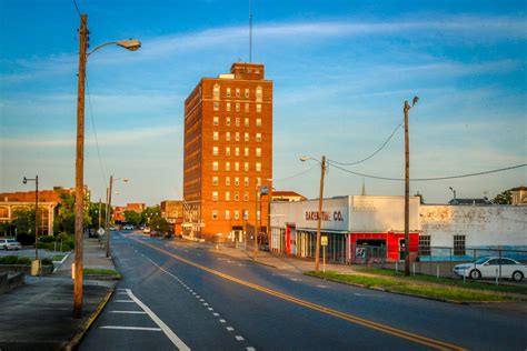 Snapshots: Gadsden, Alabama's City of Champions — Miles 2 Go