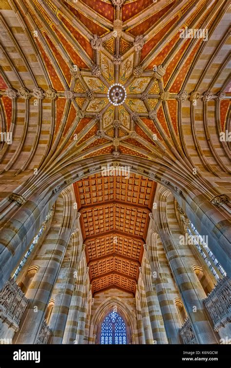 Yale University Sterling Memorial Library - Interior view of Collegiate ...