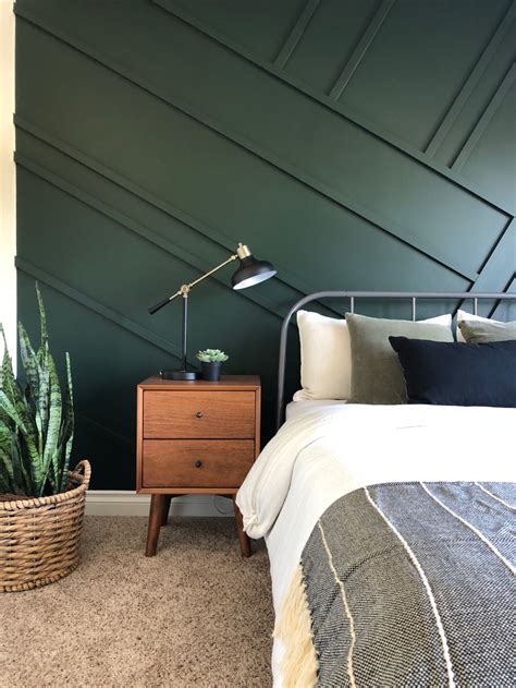 Jewel Tones: Deep Greens | Centsational Style | Sovrumsidéer, Sovrum inspiration, Inredningsfärg