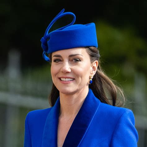 Kate Middleton's Red Nails Break Royal Protocol | POPSUGAR Beauty UK