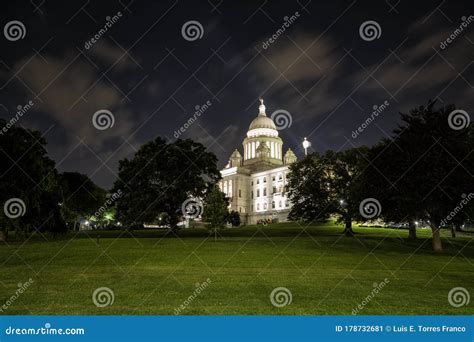 Rhode Island State House at Night Stock Image - Image of england, dome ...