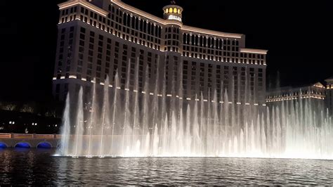 Las vegas musical fountain - YouTube