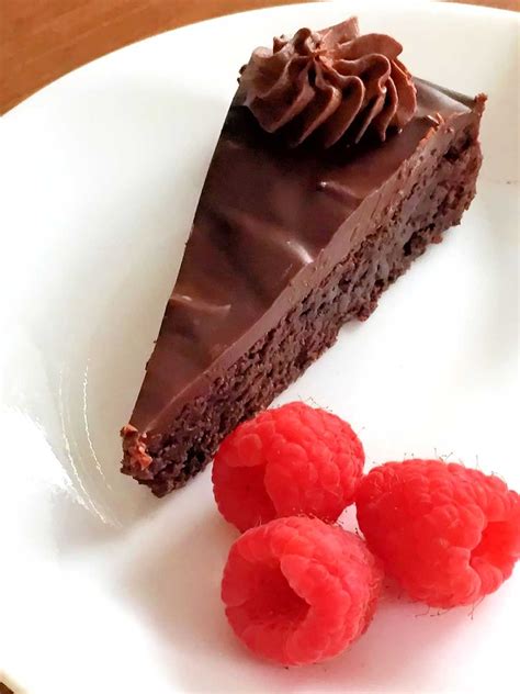 Flourless Chocolate Cake (King Arthur) | Recipe | Flourless chocolate ...