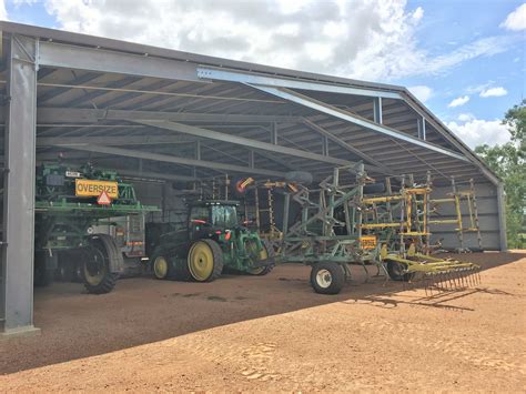 FARM MACHINERY SHED