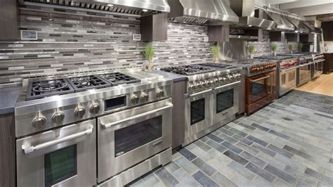 Mid-Range to Affordable Luxury Appliance Packages (Ratings / Reviews)