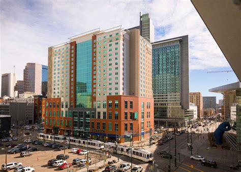 EMBASSY SUITES HOTEL | DENVER, CO - E Light Electric