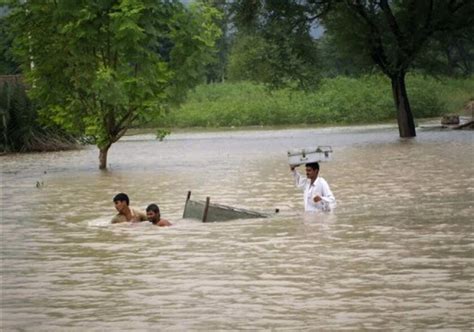 China announces humanitarian aid for flood victims of Balochistan, Sindh | Pakistan Today