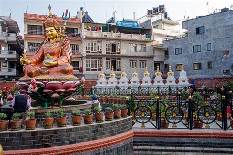 Nepal: 25-10-17. Kathmandu - Bodnath - al monte para que