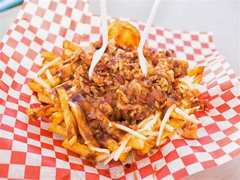 23 Traditional Canadian Foods You Need to Try & Where to Get Them | Cansumer