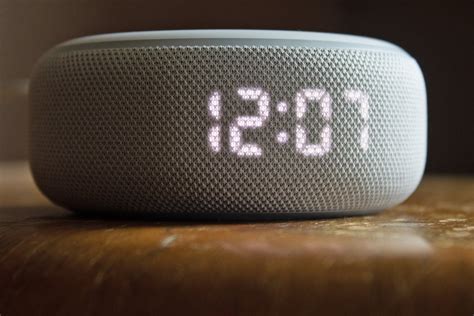 Amazon Echo Dot with Clock review: The display—limited as it is ...