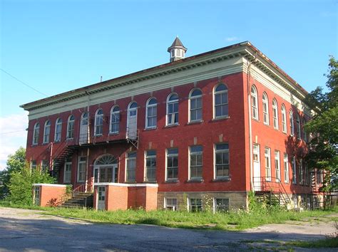 072408 East Market Street School--Warren, Ohio | Aaron Turner | Flickr