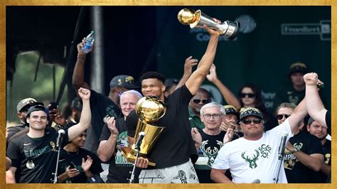 Best Moments from the Milwaukee Bucks 2021 NBA Championship Parade! 🏆 - Win Big Sports