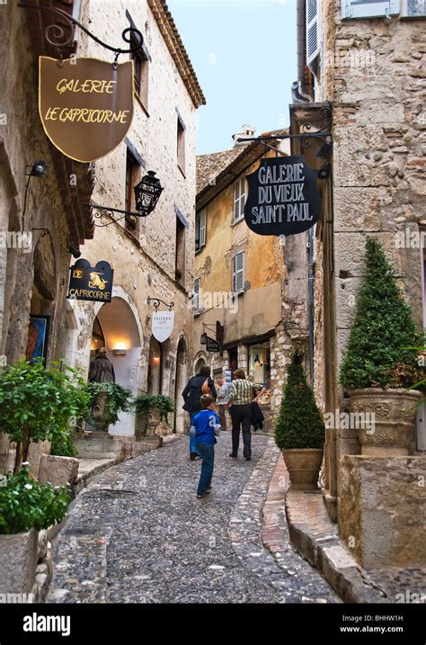 Sightseeing in St Paul de Vence Stock Photo - Alamy