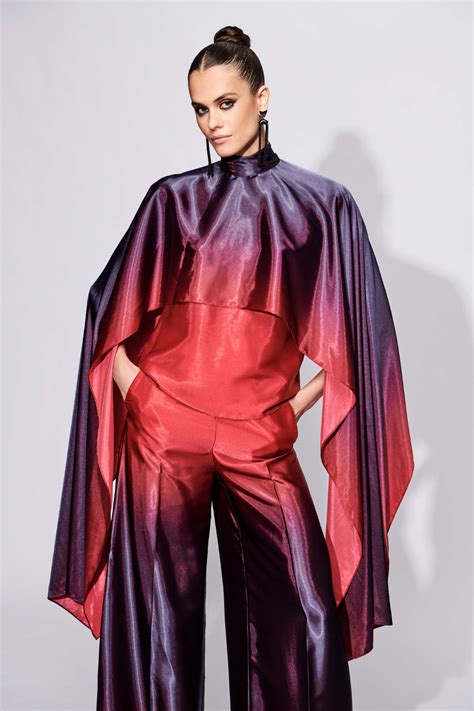 Christian Siriano: Christian Siriano Presents His New Pre–Fall 2023 ...