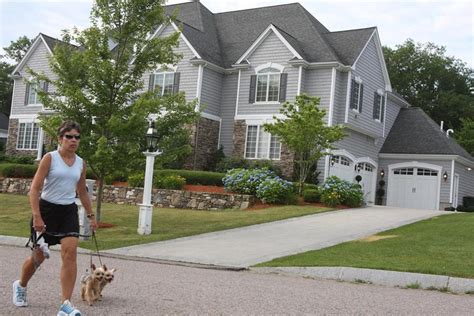 Aaron Hernandez’s house is for sale - The Boston Globe