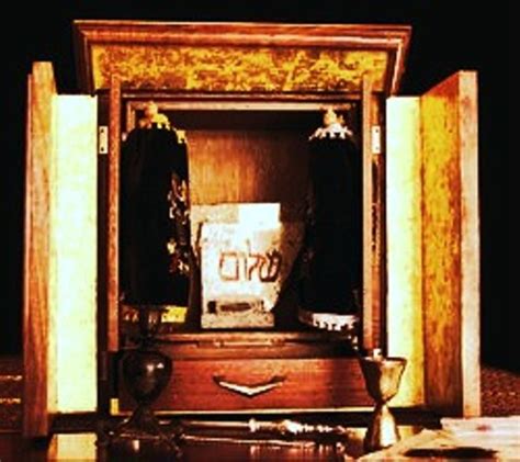 Did the Dybbuk Box, the Haunted Relic Behind The Possession, Try to Kill One Last Time? | News Blog