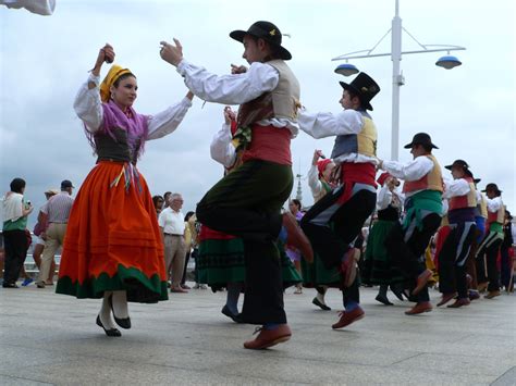 Local Culture & Traditions — Northern Spain Tour