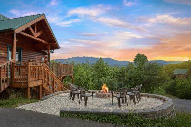 Gatlinburg Cabins | Cabins USA Gatlinburg | Cabin Rentals in Gatlinburg, TN