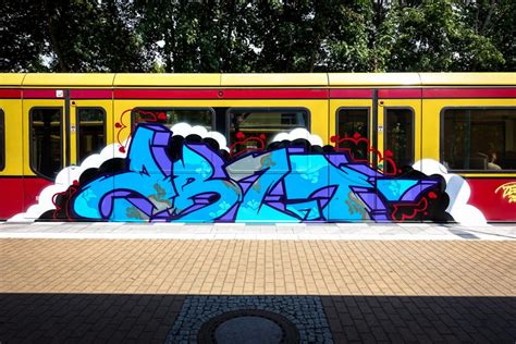 graffiti train bombing, berlin – tegel | URBANPRESENTS