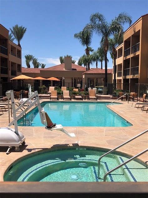 Courtyard by Marriott Tucson Airport Pool: Pictures & Reviews - Tripadvisor