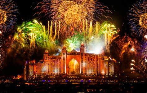 The best spots to catch Dubai's New Year's Fireworks Dubai New Years ...