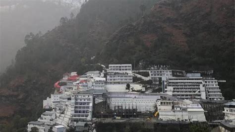 Mata Vaishno Devi yatra on new track suspended amid heavy rainfall in ...