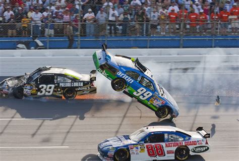 Sports Cars: Nascar crashes 2013