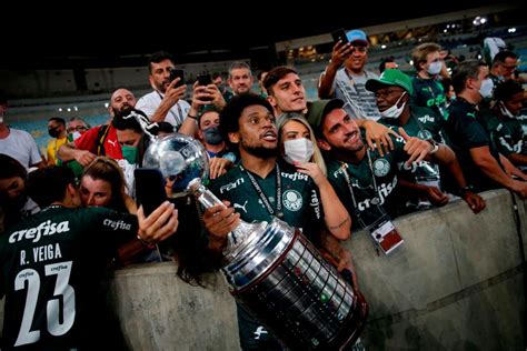 Copa Libertadores: Palmeiras fans gather to celebrate dramatic win | CNN