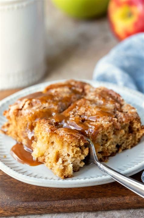 Cinnamon Apple Cake - I Heart Eating