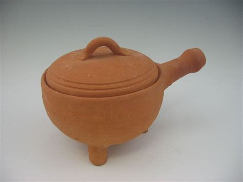 Medieval Pipkin an Authentic cooking pot | Cooking pot, Medieval ...