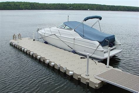 Candock's Modular Floating Dock System - Bonjourlife