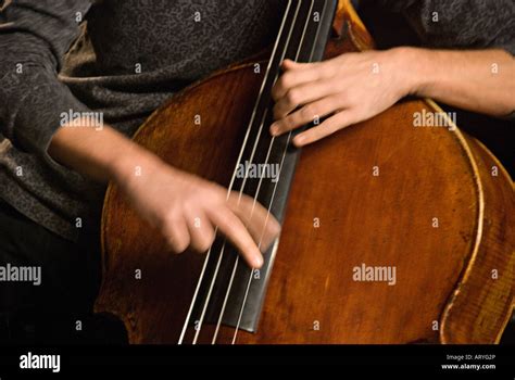 Double bass player hi-res stock photography and images - Alamy