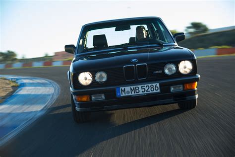 F90 BMW M5 takes on its original ancestor — the E28 BMW M5 – Best Viral ...