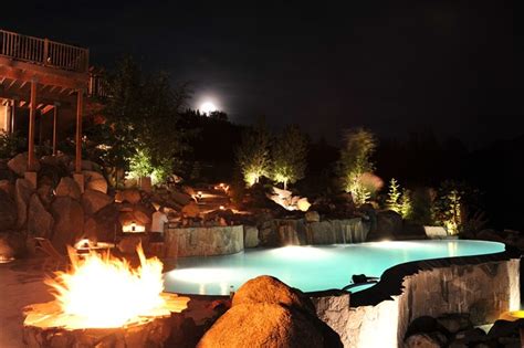 Red Roof Lodge of Leavenworth: Full Moon in Leavenworth