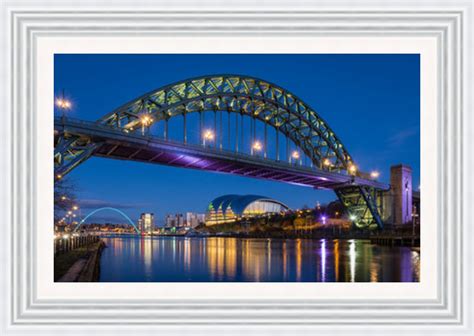 Tyne Bridge at Night (Frame 2263 Grade 1) – Global Interiors