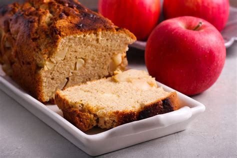 Apple Pound Cake - New York Apple Association