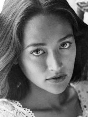 Olivia Hussey - Young (Same Photo, different angles) - Olivia Hussey Club Photo (32746628) - Fanpop