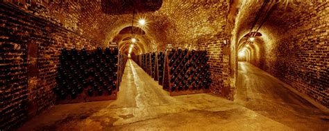 Champagne Day Tour (Reims) from £186pp – Wine Tasting France